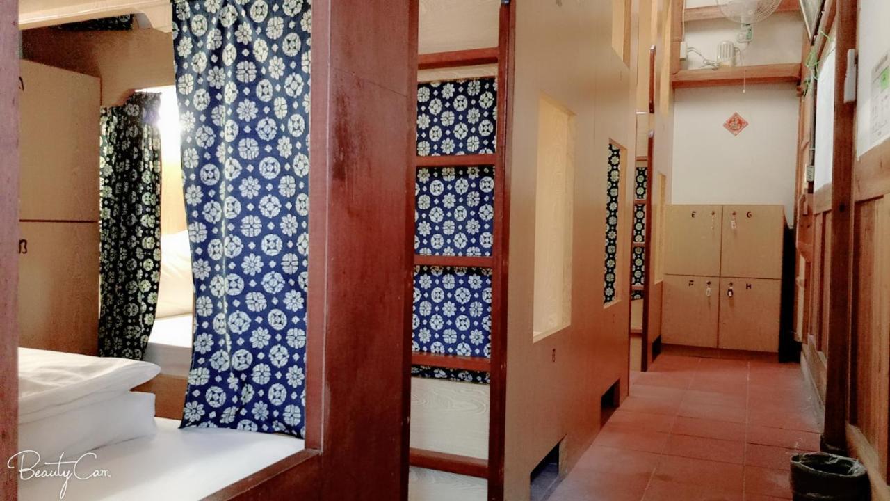 Matsu 1St Hostel Нанган Екстер'єр фото